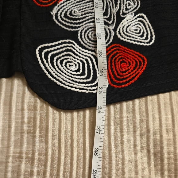 Ming Wang Black and Red Blazer with Decorative Patterns - Picture 10 of 11